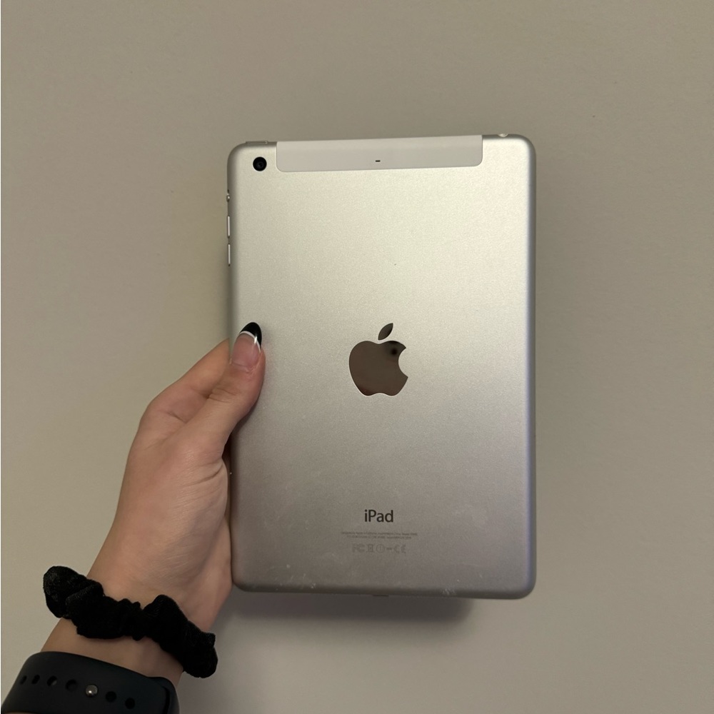 iPad mini 3 || 64 GB